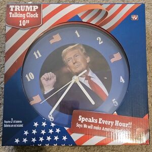 Talking Trump Wall Clock - Blue and Red